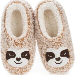 NWT Cosyone1997 Sloth Slippers (Big Kid Size 4-6)